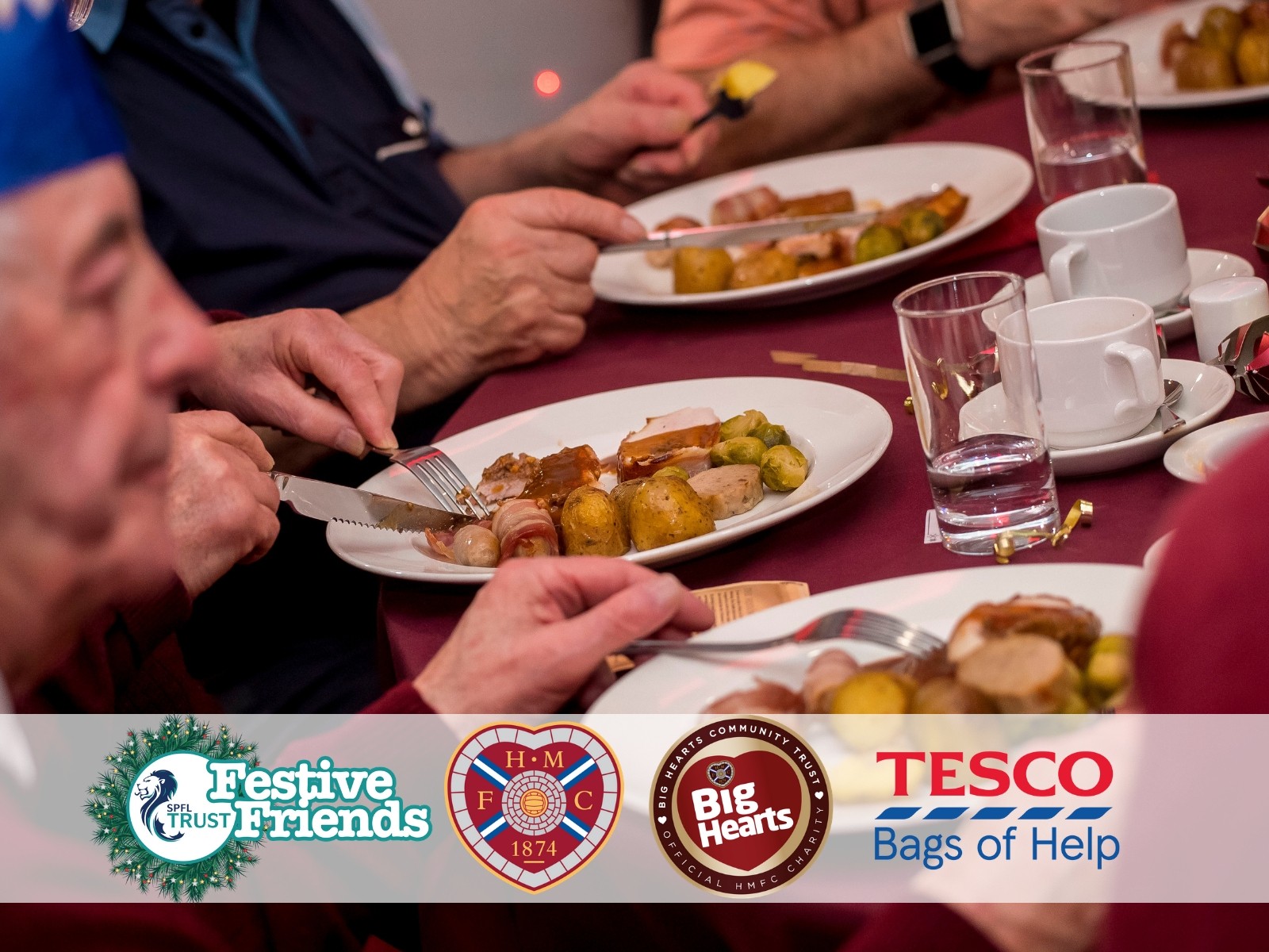  » Christmas Day Cheer: 100 to enjoy free festive meal with Big Hearts